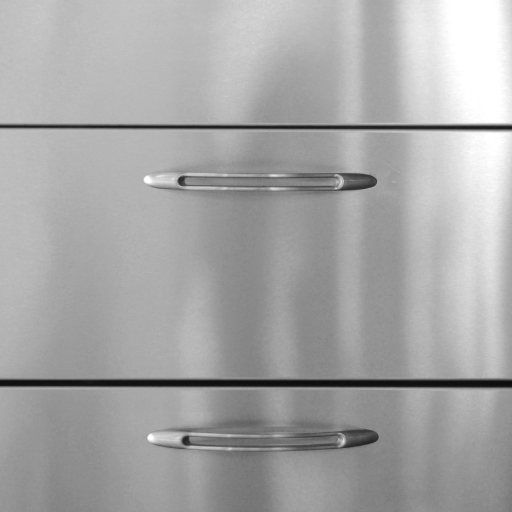 What are the most common types of stainless steel used in plate products