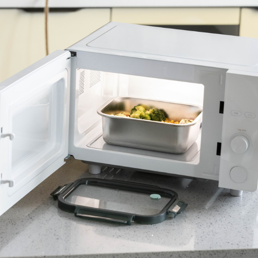 What Makes a Container Microwave-Safe?